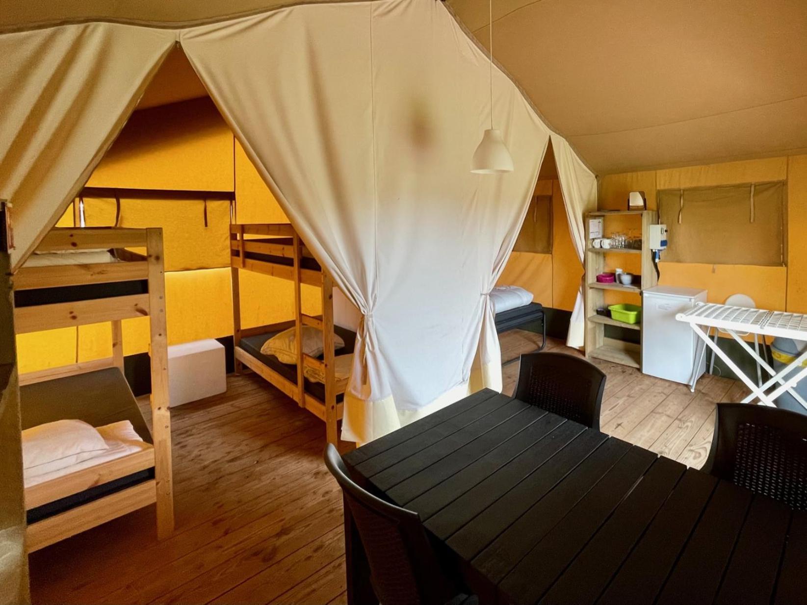 Safaritent At Camping Gt Keiheuvel Balen Habitación foto